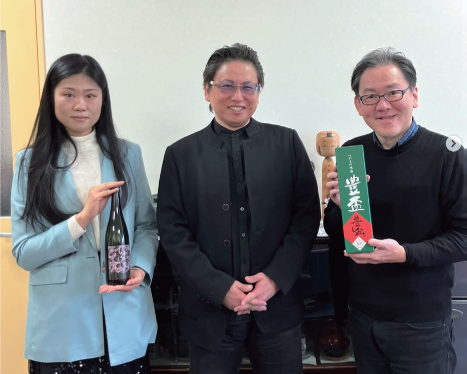 孫さん、伊賀上様（代表取締役社長）、佐藤准教授